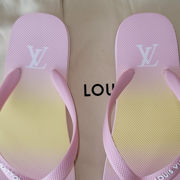 Louis Vuitton By Pool Flip Flop Pink Sandal 38=8US - Picture 9 of 13